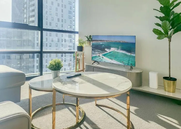 High Floor Views, Near Stadium And Parks