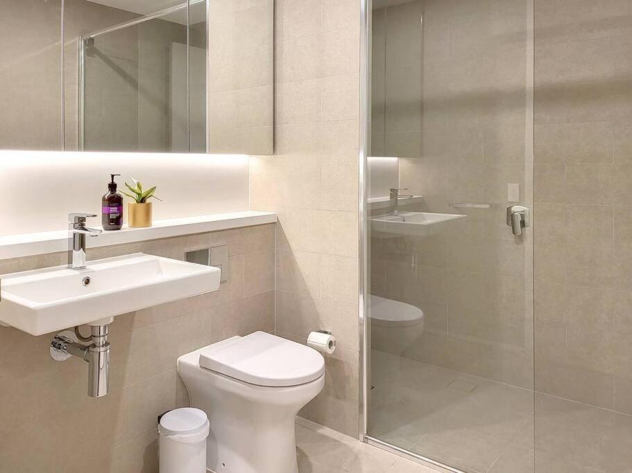 High Floor Views, Near Stadium And Parks Apartment